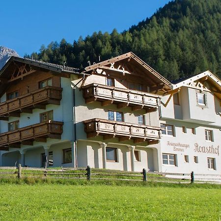 Pension Roasthof Neustift im Stubaital Buitenkant foto