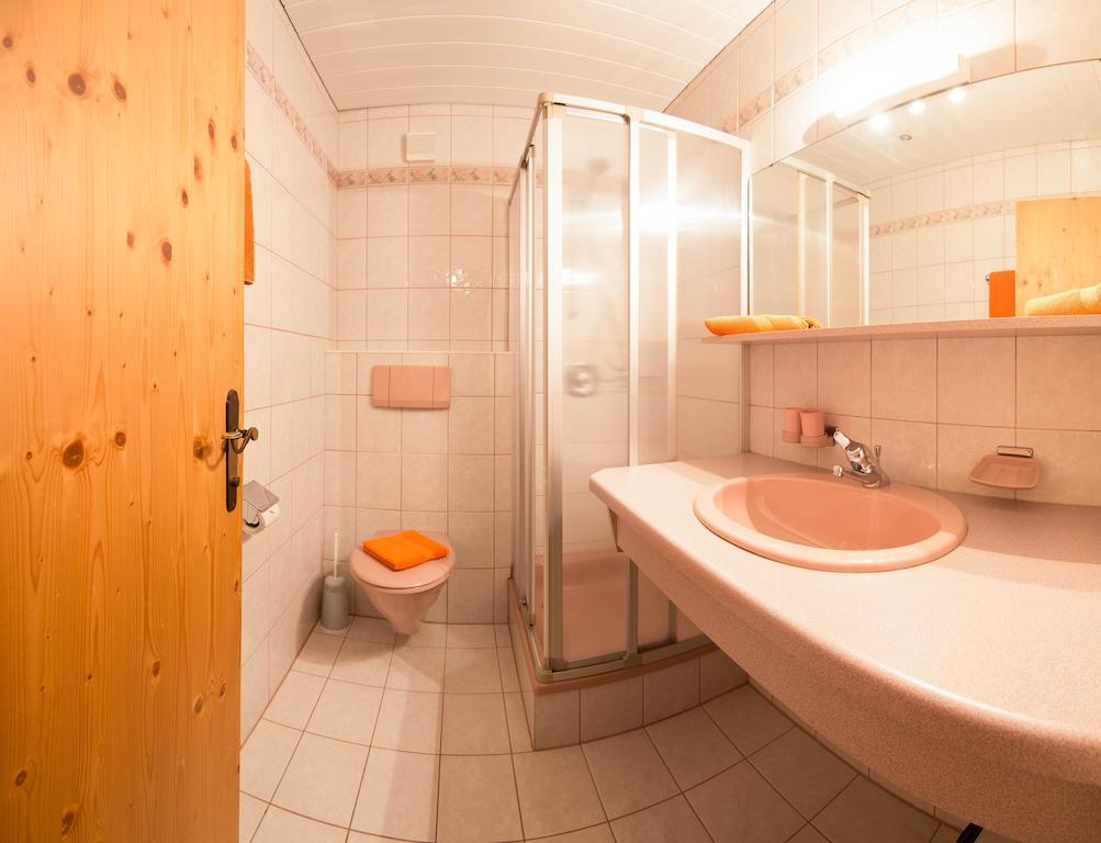 Pension Roasthof Neustift im Stubaital Buitenkant foto