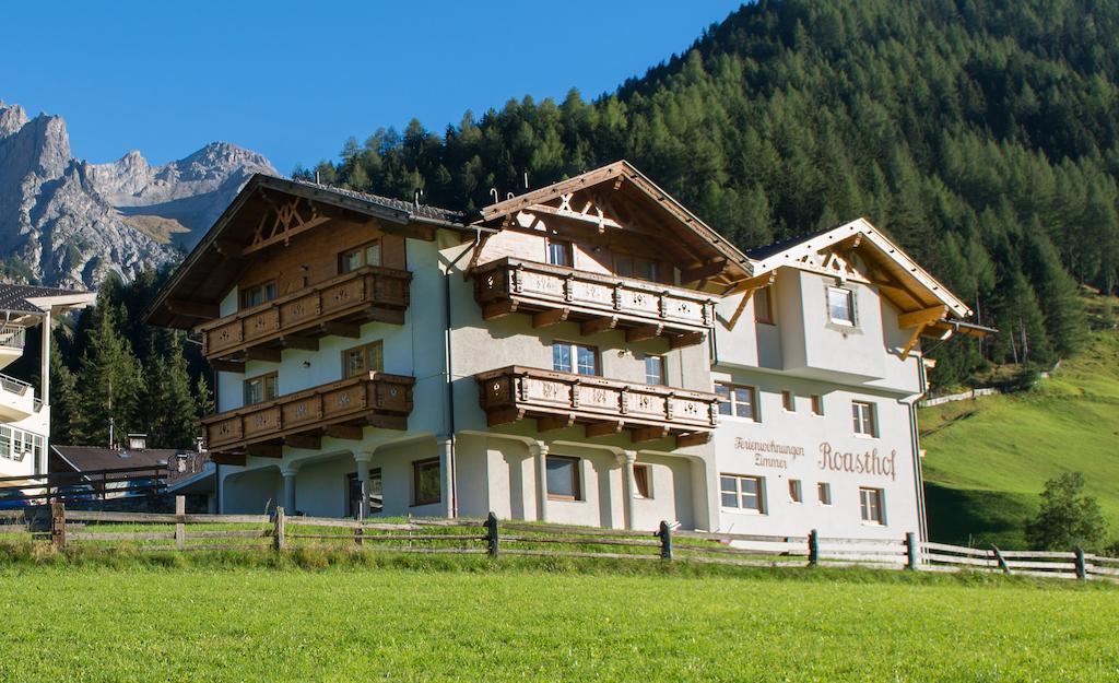 Pension Roasthof Neustift im Stubaital Buitenkant foto