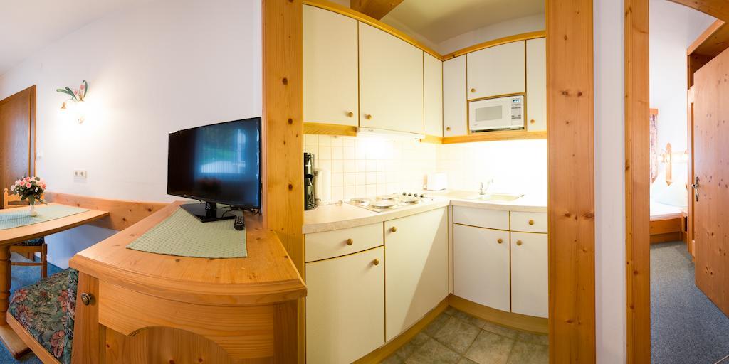 Pension Roasthof Neustift im Stubaital Kamer foto