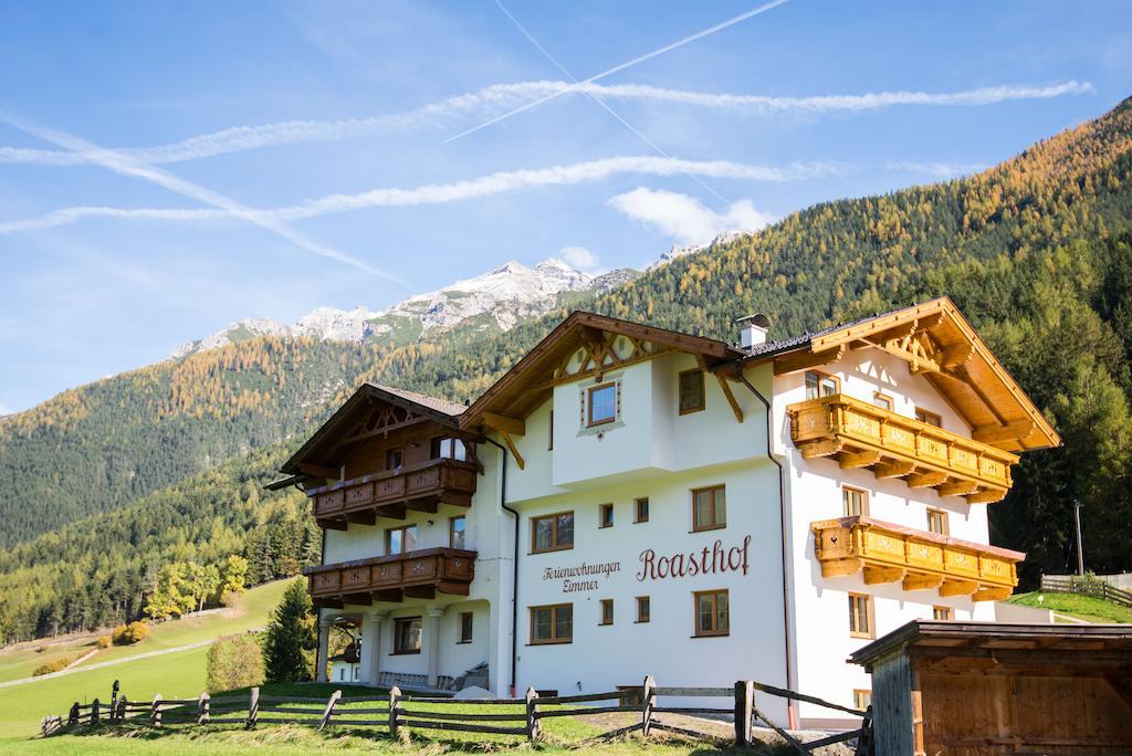 Pension Roasthof Neustift im Stubaital Buitenkant foto