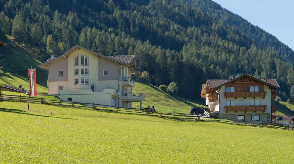 Pension Roasthof Neustift im Stubaital Buitenkant foto